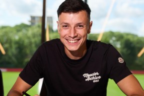 九游娱乐-费耶诺德转会期强势反弹，志在意大利杯名次提升，信心回归，医务组通报恢复(德约科维奇AC米兰)